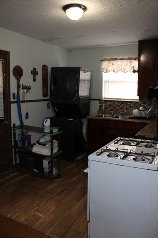 1203 Egypt Street, Houston, TX 77009