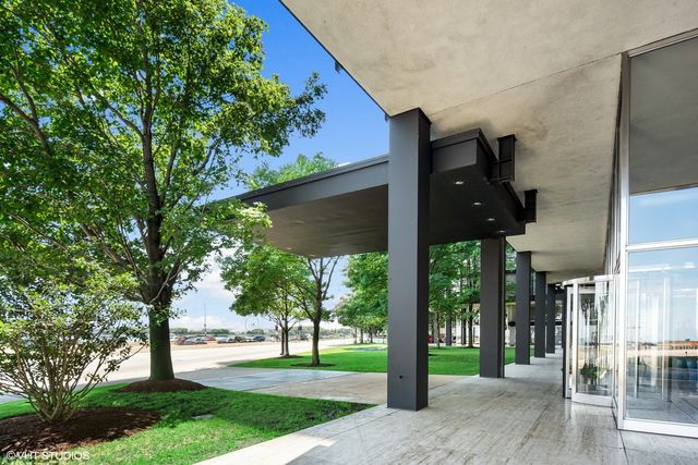 880 N LAKE SHORE Drive 14H, Chicago, IL 60611