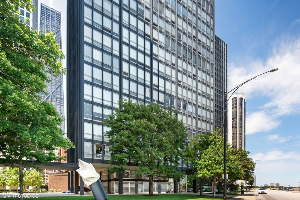 880 N LAKE SHORE Drive 14H, Chicago, IL 60611