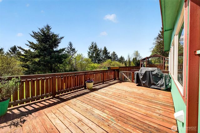 22222 133rd Street E, Bonney Lake, WA 98391