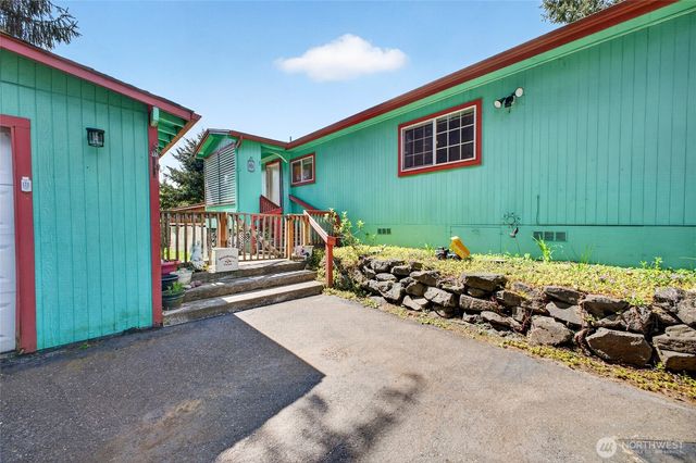 22222 133rd Street E, Bonney Lake, WA 98391