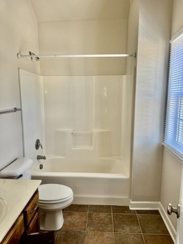 3014 New Port Valley Cir, Thompsons Station, TN 37179