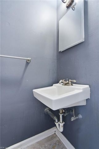 500 Jonathan CT, Virginia Beach, VA 23462