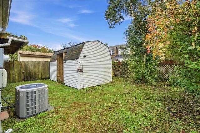 500 Jonathan CT, Virginia Beach, VA 23462