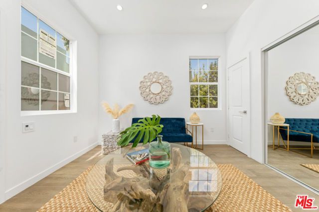 2957 Midvale Avenue, Los Angeles, CA 90064