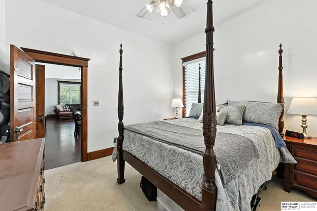 2205 F Street, Omaha, NE 68107