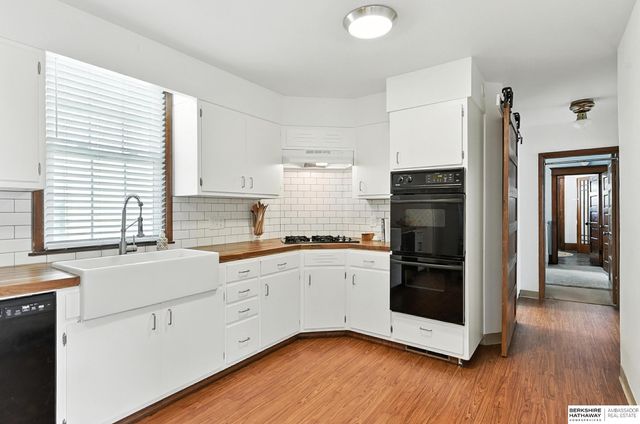 2205 F Street, Omaha, NE 68107