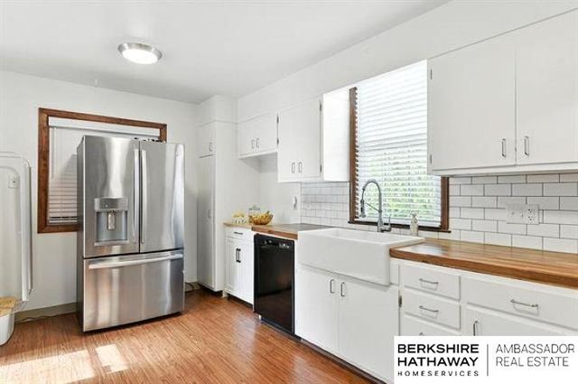 2205 F Street, Omaha, NE 68107