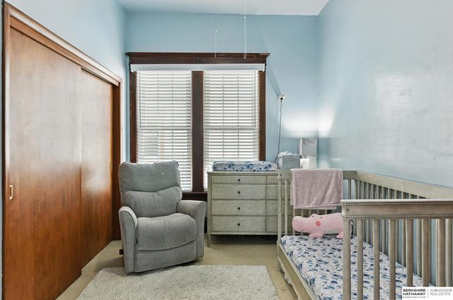 2205 F Street, Omaha, NE 68107