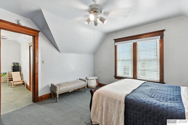 2205 F Street, Omaha, NE 68107