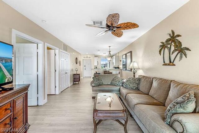 160 Palm ST 312, Marco Island, FL 34145