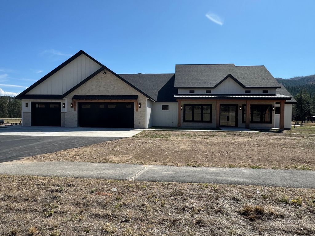 9883 Hatton Lane, Lolo, MT 59847