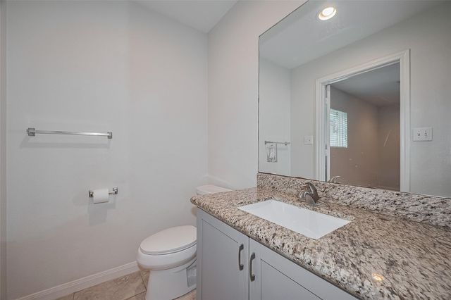 5333 Richmond Avenue 25, Houston, TX 77056