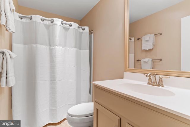 6245 RIVENDALE CT, Mechanicsburg, PA 17050
