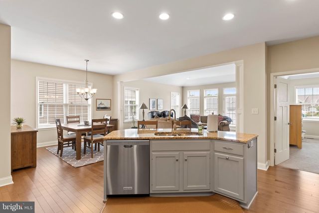 6245 RIVENDALE CT, Mechanicsburg, PA 17050