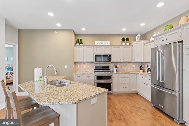 6245 RIVENDALE CT, Mechanicsburg, PA 17050