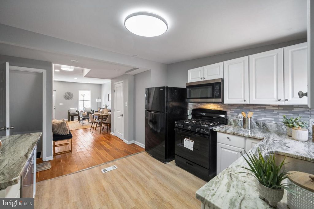 1028 W CROSS ST, Baltimore, MD 21230