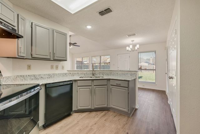 1409 Williams Street, Cedar Hill, TX 75104