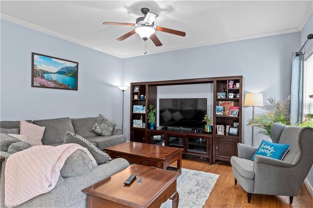 5356 Graycliff Lane, Clemmons, NC 27012