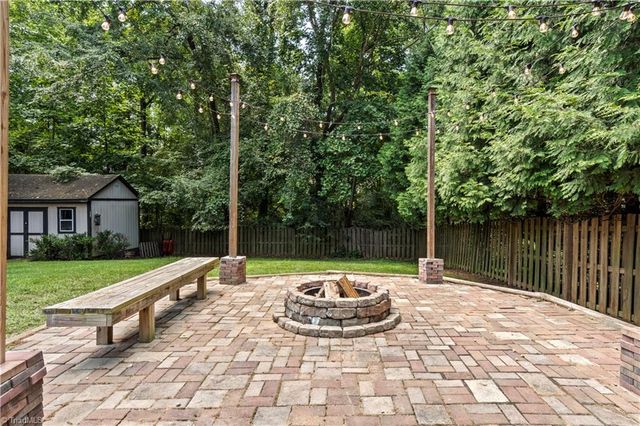 5356 Graycliff Lane, Clemmons, NC 27012