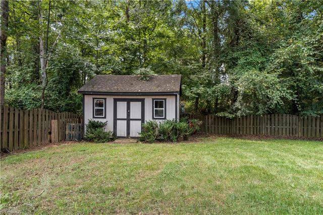 5356 Graycliff Lane, Clemmons, NC 27012