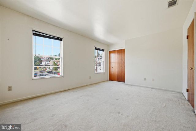 1902 W WALNUT ST W, Allentown, PA 18104