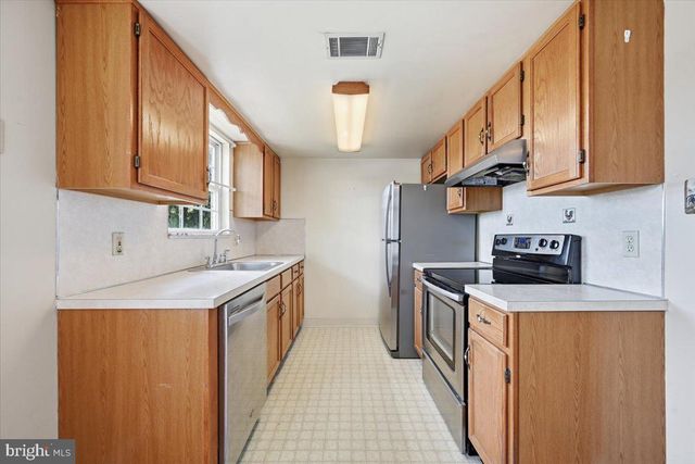 1902 W WALNUT ST W, Allentown, PA 18104