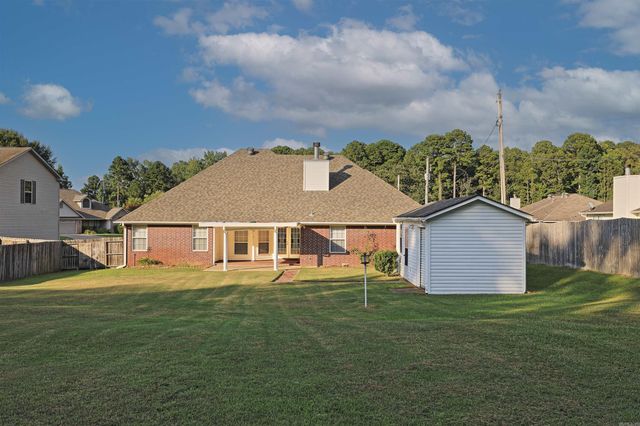 702 Honeysuckle Hills Court, Redfield, AR 72132