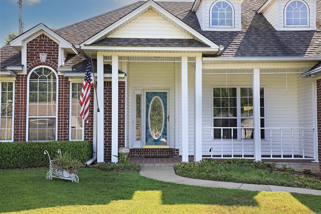 702 Honeysuckle Hills Court, Redfield, AR 72132