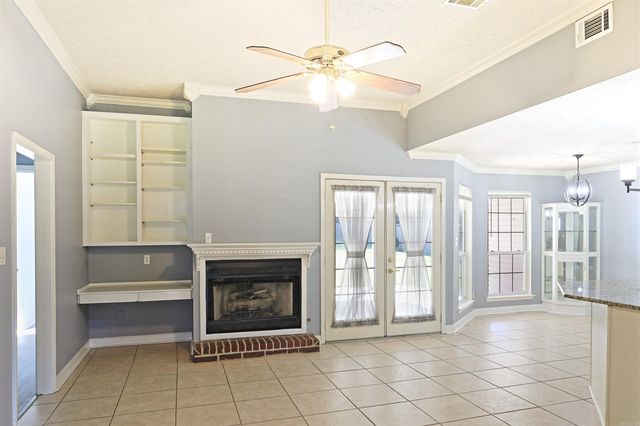 702 Honeysuckle Hills Court, Redfield, AR 72132