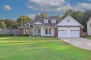 702 Honeysuckle Hills Court, Redfield, AR 72132