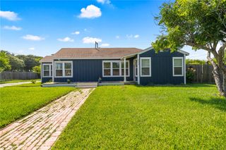 222 Paloma St, Corpus Christi, TX 78412
