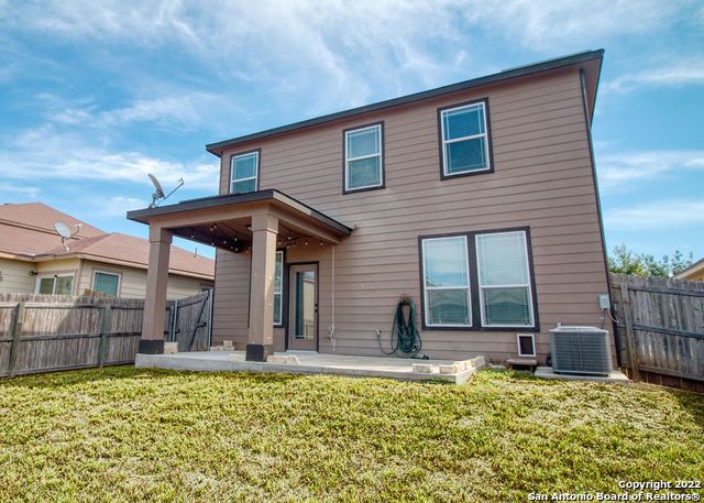 1997 BRANDYWINE DR, New Braunfels, TX 78130