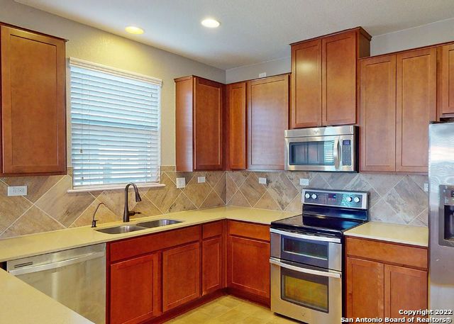1997 BRANDYWINE DR, New Braunfels, TX 78130