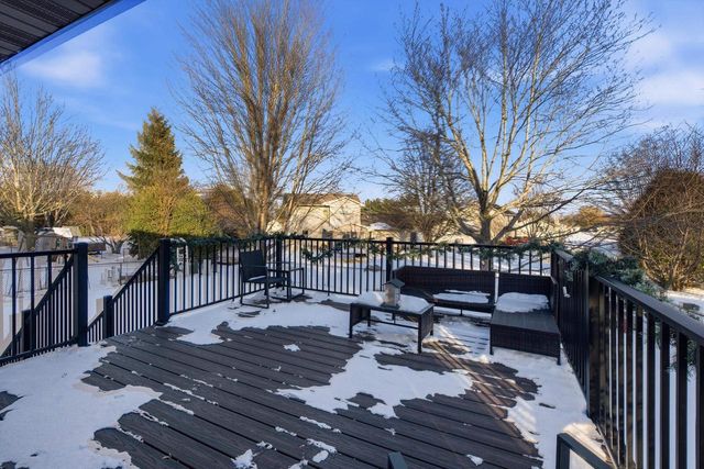 564 S Burr Oak Avenue, Oregon, WI 53575