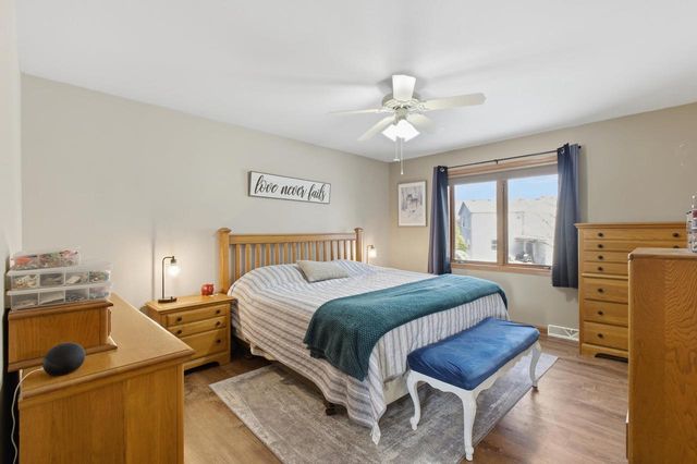 564 S Burr Oak Avenue, Oregon, WI 53575