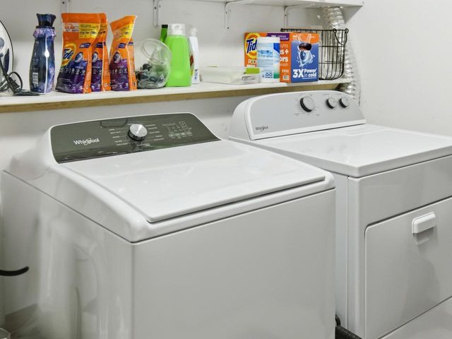 564 S Burr Oak Avenue, Oregon, WI 53575