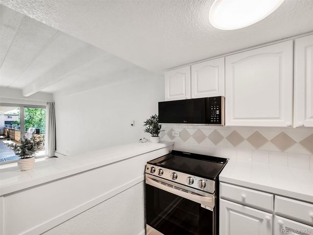 655 N Pearl Street 405, Denver, CO 80203