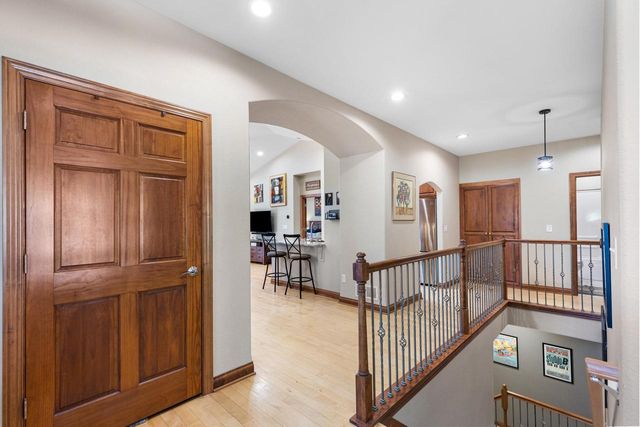 503 Garden Prairie DRIVE, Waukesha, WI 53186