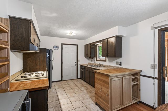 7599 Iverson Avenue S, Cottage Grove, MN 55016