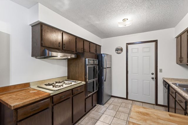 7599 Iverson Avenue S, Cottage Grove, MN 55016