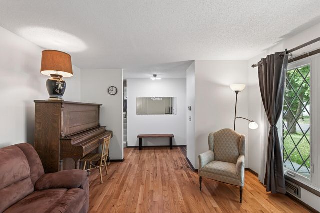 7599 Iverson Avenue S, Cottage Grove, MN 55016
