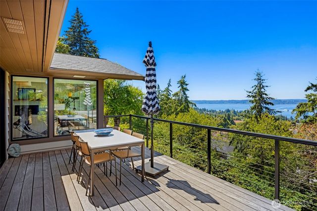 8803 38th Avenue SW, Seattle, WA 98126