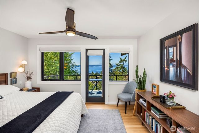 8803 38th Avenue SW, Seattle, WA 98126