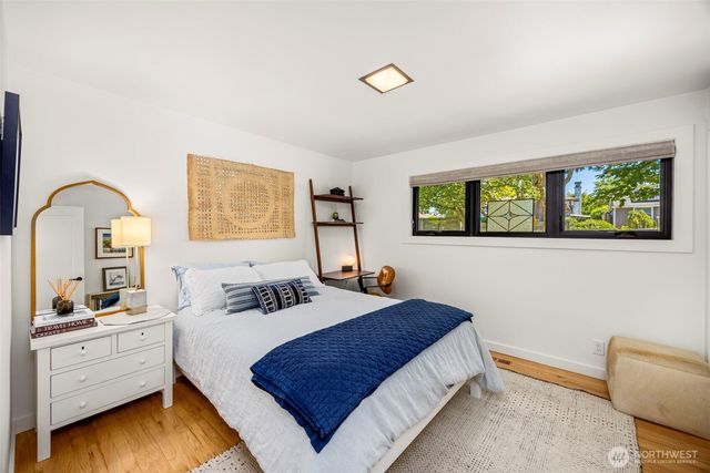 8803 38th Avenue SW, Seattle, WA 98126