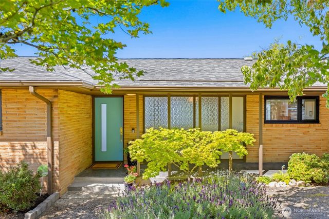 8803 38th Avenue SW, Seattle, WA 98126