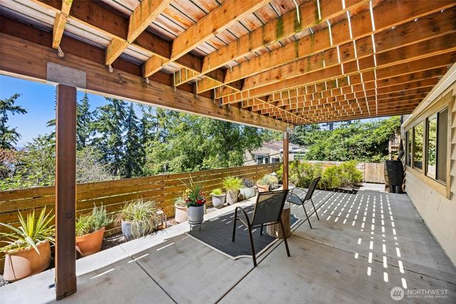 8803 38th Avenue SW, Seattle, WA 98126