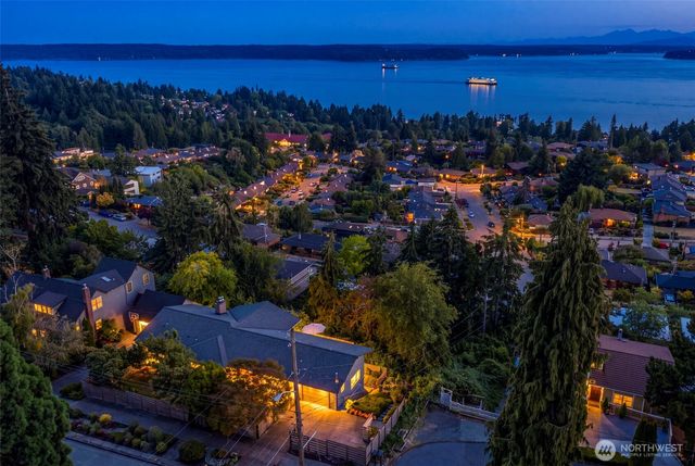 8803 38th Avenue SW, Seattle, WA 98126