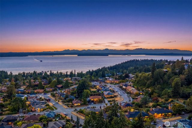 8803 38th Avenue SW, Seattle, WA 98126