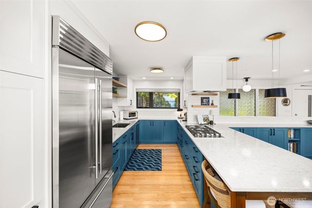8803 38th Avenue SW, Seattle, WA 98126